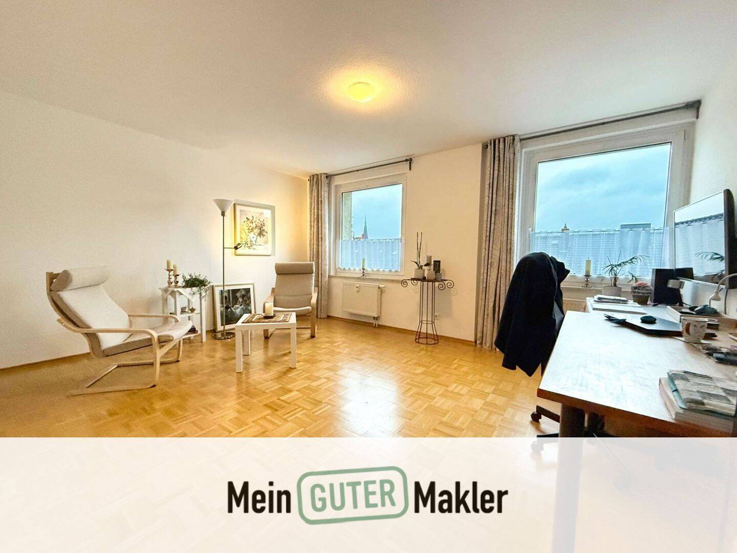 Stilvolle 2-Zimmer-Wohnung mit Südwest-Balkon im 5. Obergeschoss von Bremerhaven, 27570 Bremerhaven (Geestemünde)