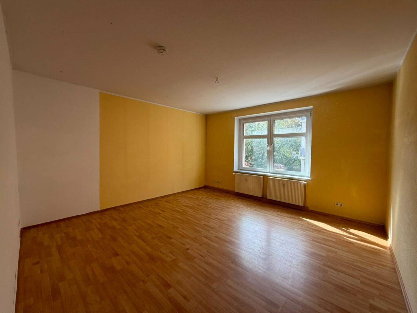 geräumige 3- Raumwohnung mit Tageslichtbad im Zentrum von Niesky, 2906 Niesky