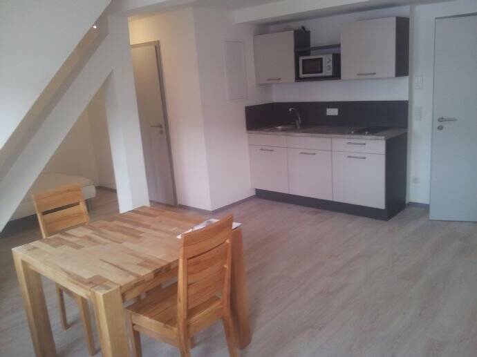 Studieren und Wohlfühlen – Attraktives möbeliertes Dachgeschoss 1 Zimmer Appartement im Herzen der Amberger Altstadt!, 92224 Amberg