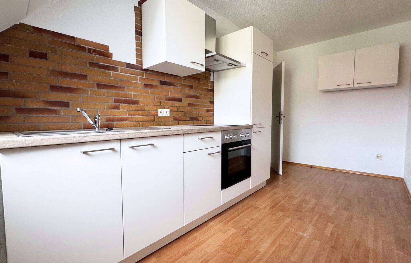 Besonderes Wohnflair & Einbauküche!, 6366 Köthen (Anhalt)