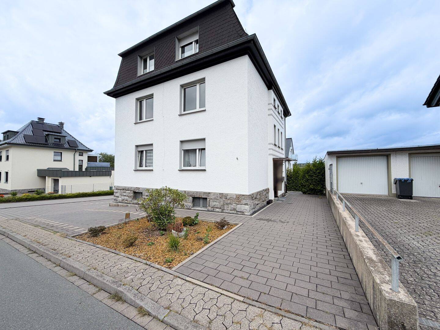 Familienfreundliche 3-Zimmer-Erdgeschosswohnung mit Stellplatz am Mühlenberg in Hüsten/Arnsberg, 59759 Arnsberg