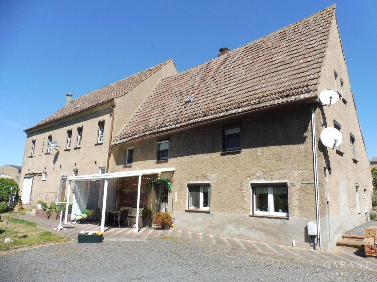 Geräumiges Einfamilienhaus mit Anbau in ländlicher, ruhiger Lage zu verkaufen, 4668 Grimma