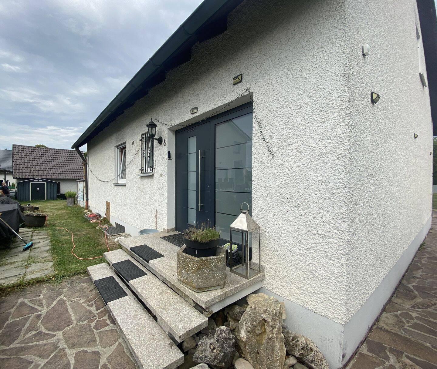 Gepflegtes Einfamilienhaus mit großem Garten, 86609 Donauwörth