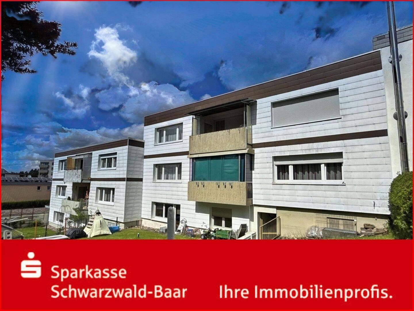 3-Zimmer-Eigentumswohnung mit Balkon und 2 Garagen, 78086 Brigachtal