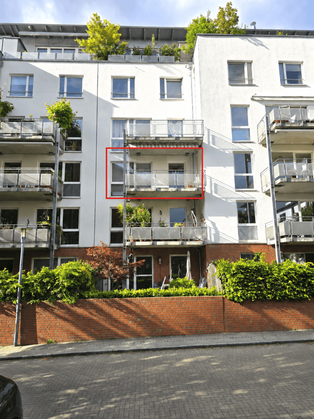 Stilvoll wohnen in Bahrenfeld: Großzügige Eigentumswohnung mit Südbalkon und Tiefgarage, 22761 Hamburg (Altona Bahrenfeld)
