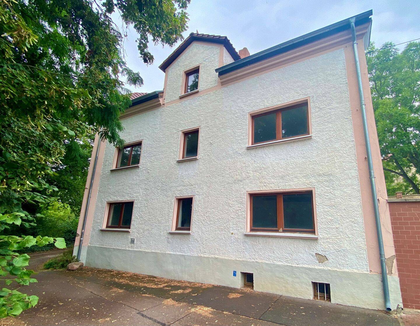 Einfamilienhaus mit vielfältigen Nutzungsmöglichkeiten & 2220 m² Gartenland mit Saalezugang, 6128 Halle (Saale) (Böllberg-Wörmlitz Gesundbrunnen Innenstadt Silberhöhe Südstadt)