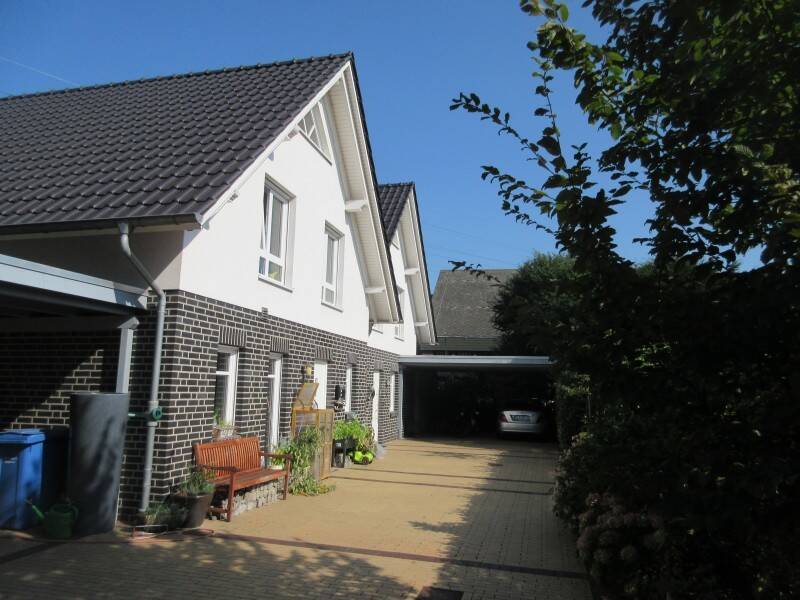 Moderne Doppelhaushälfte mit Doppelcarport und Fahrrad-/Geräteraum in guter Wohnlage!, 49661 Cloppenburg
