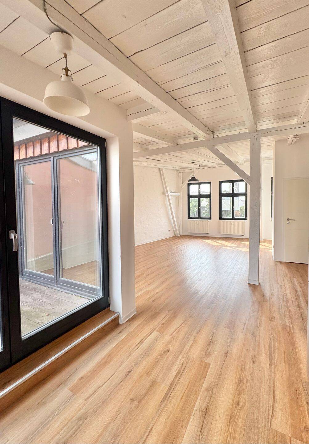 Elbnah Wohnen – mit Dachterrasse und inkl. EBK!, 39104 Magdeburg (Altstadt Buckau)