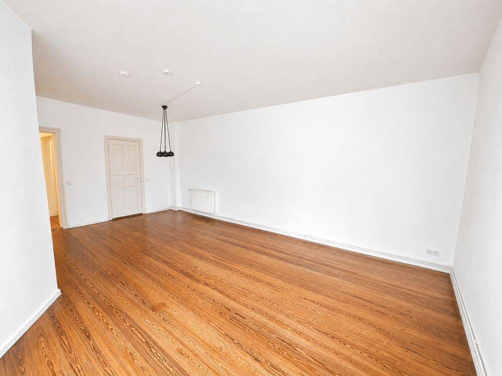Provisionsfrei & bezugsfrei! 99 m² Altbau mit großem Wohnzimmer & Balkon in Charlottenhof, 14471 Potsdam (Brandenburger Vorstadt Potsdam West)