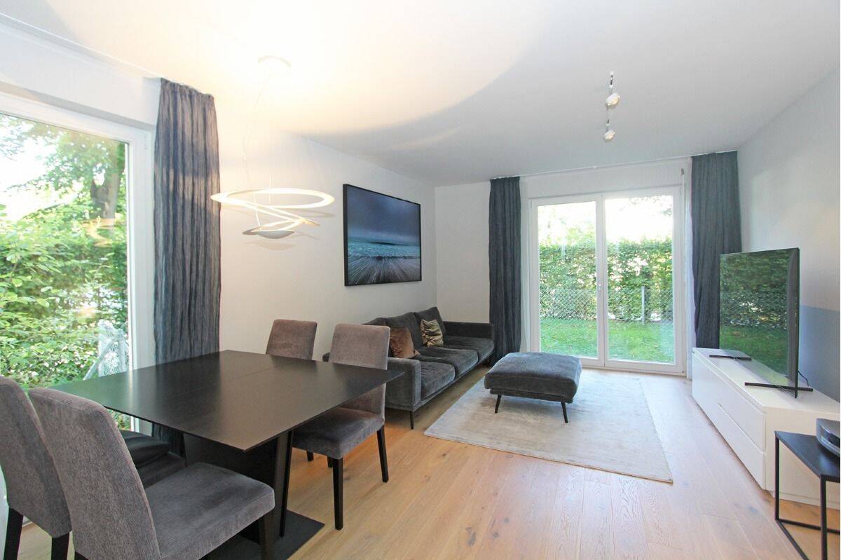 Modern und hochwertig möbliert. 2-Zi-Business-Apt mit kleinem Garten. Harlaching-Säbenerstraße, 81545 München (Untergiesing-Harlaching)