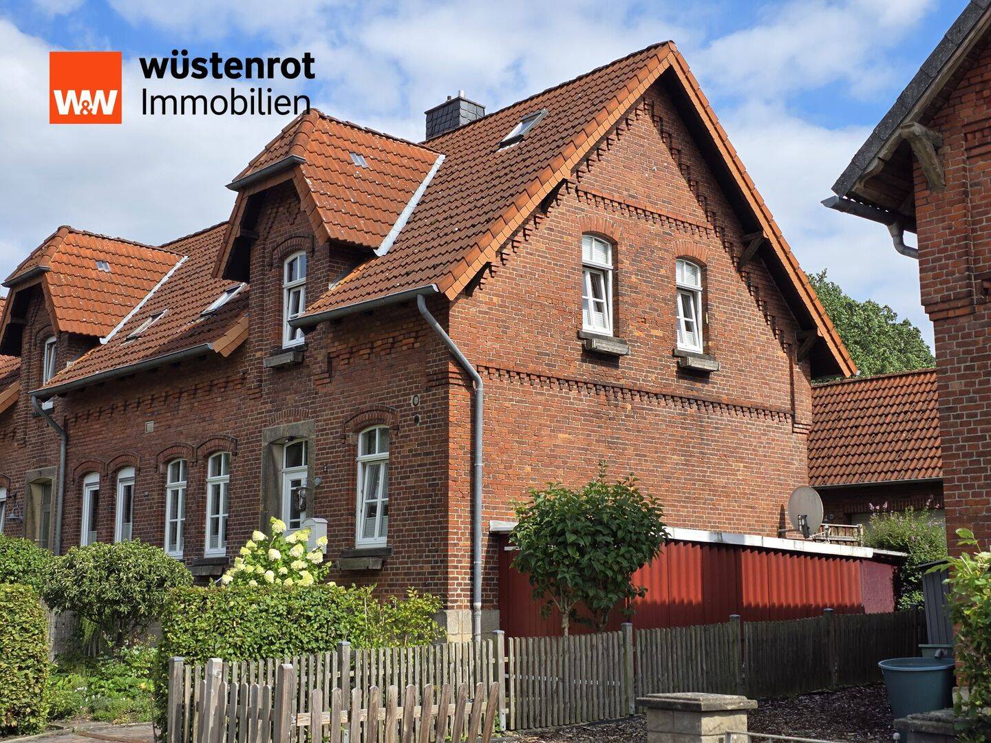 Modernisierte Doppelhaushälfte mit kleinem Garten im angenehmen Wohnumfeld!, 31683 Obernkirchen