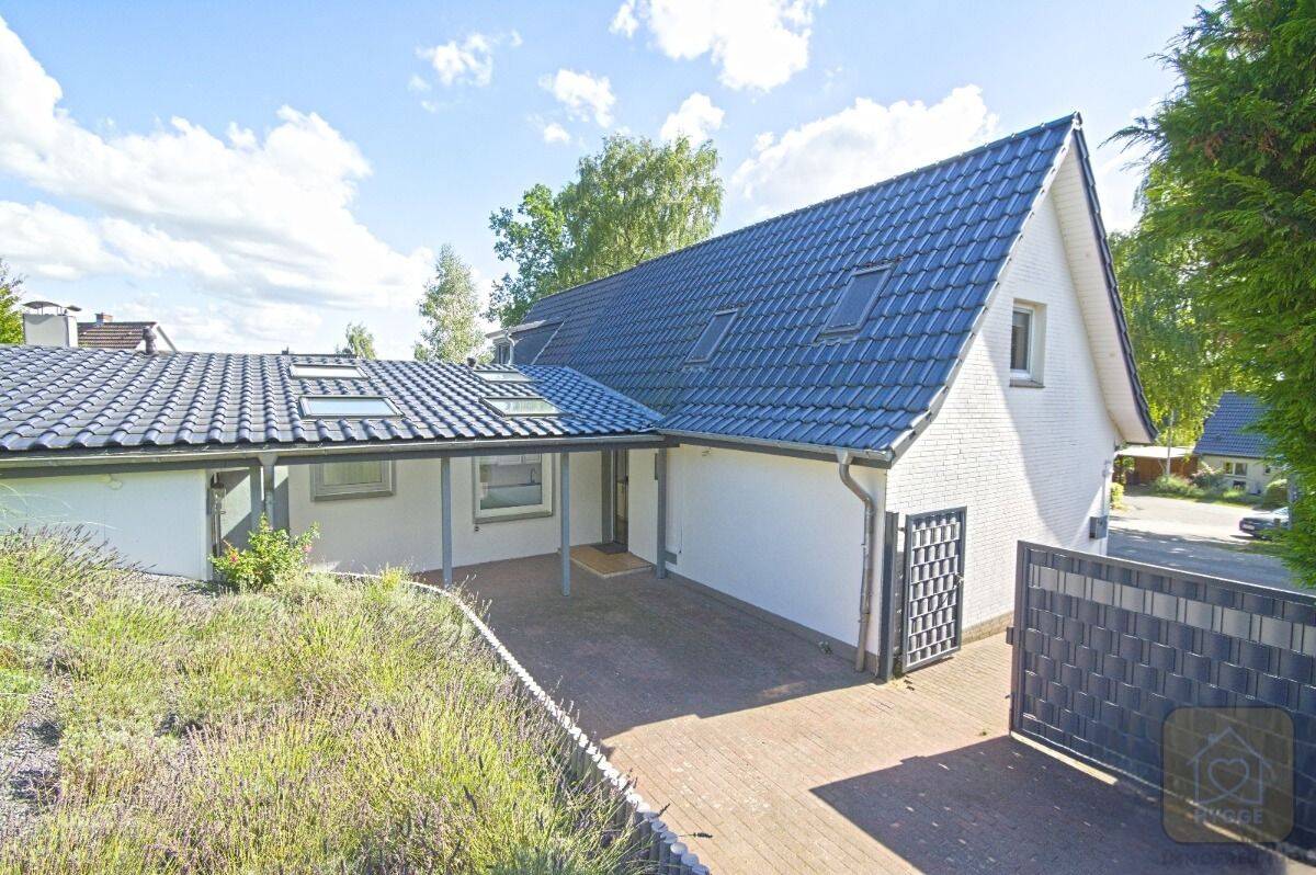 Endlich Zuhause – Moderne Doppelhaushälfte mit großem Garten für Deine Familie, 25524 Itzehoe