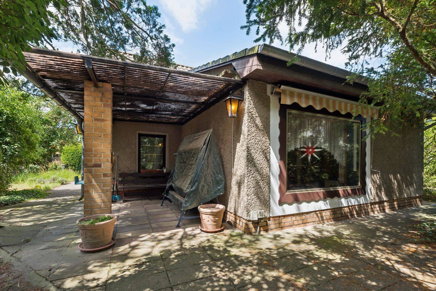 SANIERUNGSOBJEKT MIT RIESIGEM POTENZIAL – FREISTEHENDES EFH AUF BAUREIFEM 1.100 QM GRUNDSTÜCK, 12526 Berlin (Treptow-Köpenick Bohnsdorf Kleingartenanlage Grünbergallee)