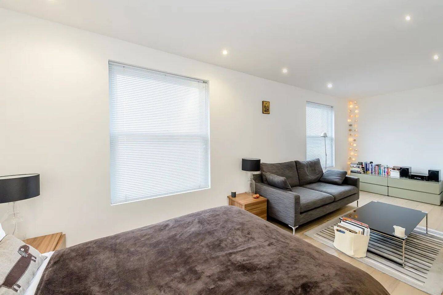 1-Zimmer-Wohnung mit Stellplatz nahe Regensburger Uni, 93053 Regensburg (Galgenberg Kasernenviertel Kumpfmühl-Ziegetsdorf-Neuprüll Oberisling-Graß)