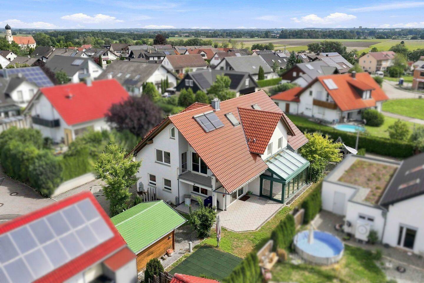 Raumwunder! Einfamilienhaus mit Einliegerwohnung in beliebter Wohnlage, 88471 Laupheim
