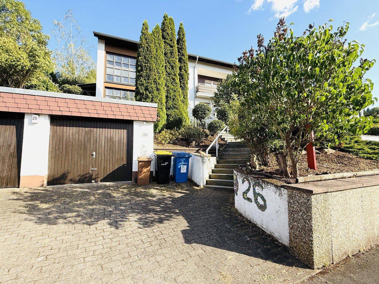 Freistehendes 2 Familienhaus in 97877 Wertheim Hofgarten zu verkaufen, 97877 Wertheim