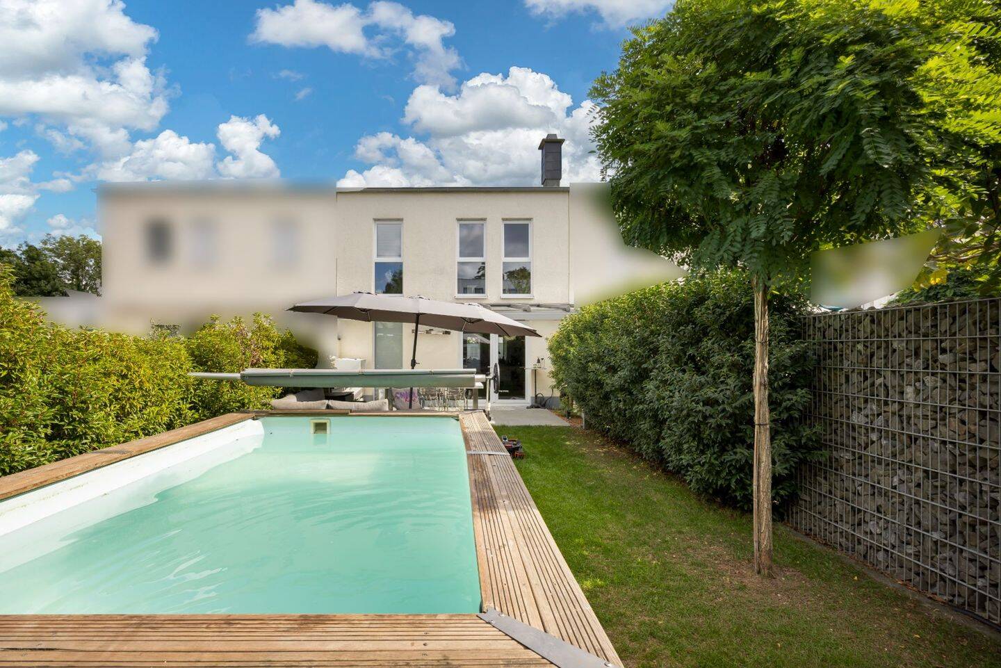 Familienfreundliches Reihenmittelhaus mit Pool, hochwertigen Extras und Energieeffizienz A+, 45478 Mülheim an der Ruhr (Broich Speldorf)
