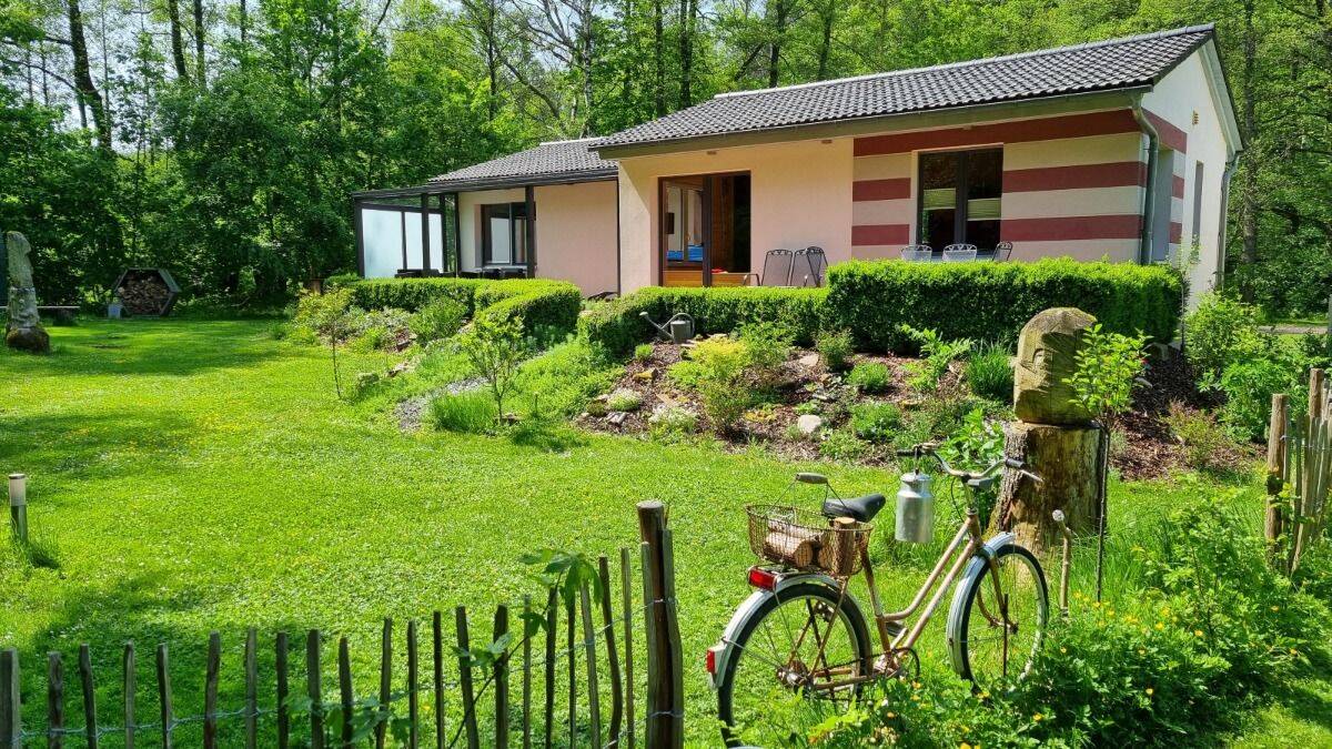 LUXURIÖSES FERIENHAUS INMITTEN DER NATUR – KOMPLETT EINGERICHTET, 99894 Friedrichroda
