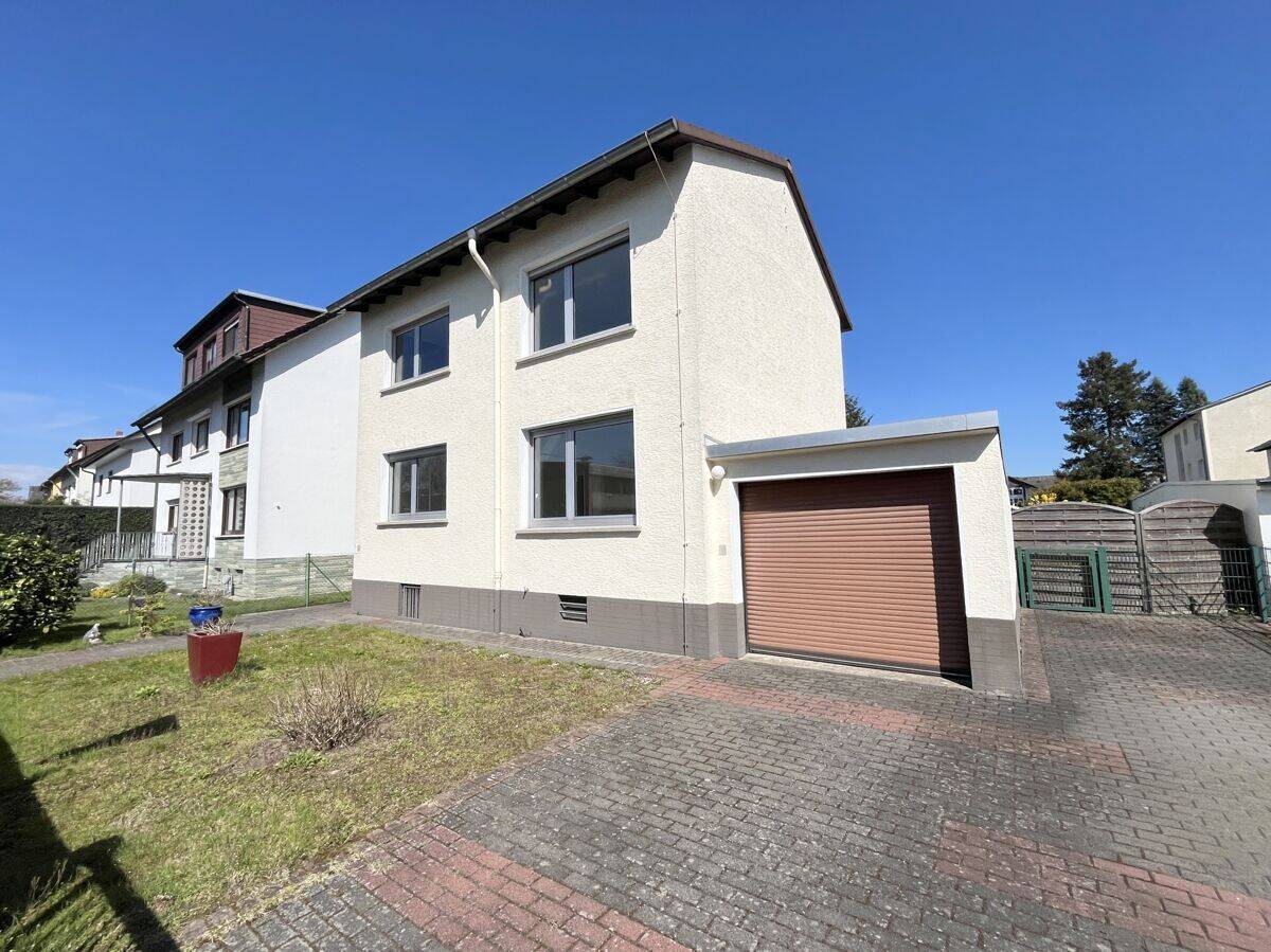 Freundliches Einfamilienhaus mit großzügigem Grundstück und Ausbaupotenzial, 63179 Obertshausen