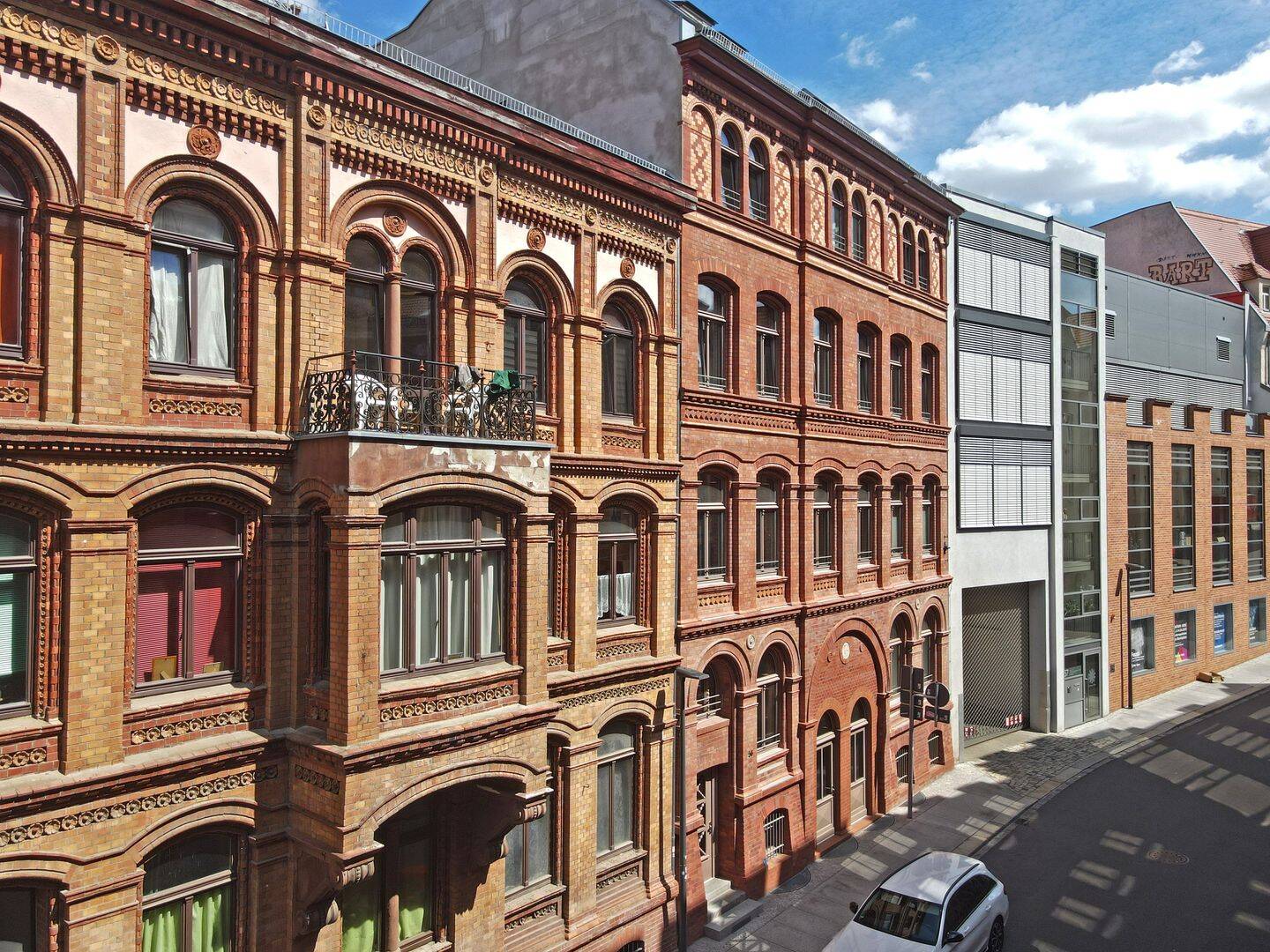 Hochwertige Wohnung mit großem Balkon, Einbauküche, Abstellraum und Fußbodenheizung im Zweitbezug!, 6108 Halle (Saale) (Altstadt Giebichenstein Innenstadt Paulusviertel Saaleaue)