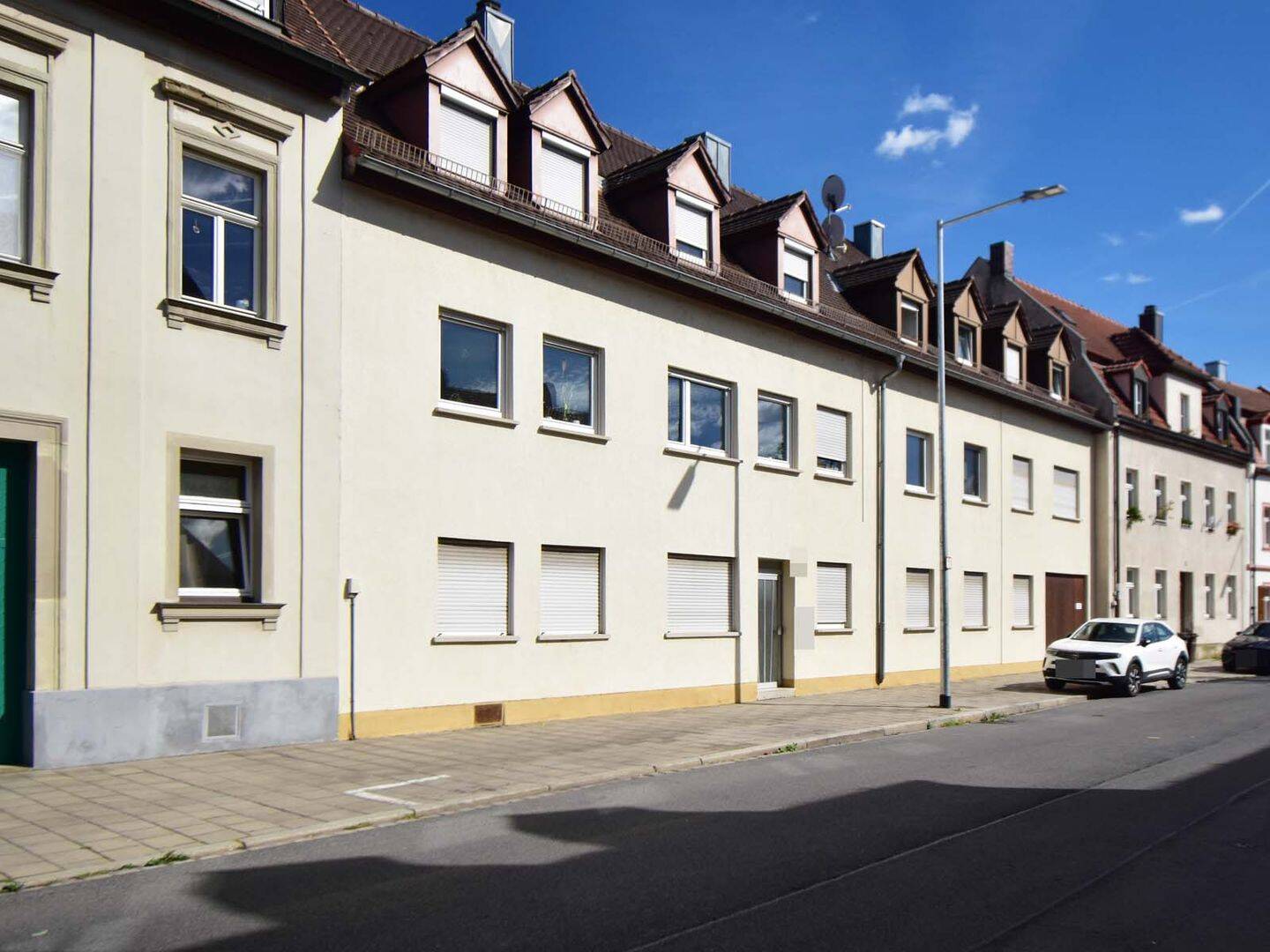 Mietfreie Dachgeschosswohnung in Bamberg plus Garage, 96049 Bamberg (Bamberg Bug Gaustadt Wildensorg)