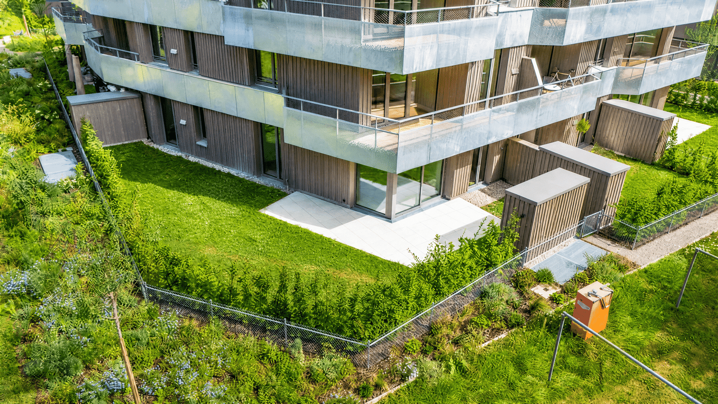 3-Zimmer-Neubau-Gartenwohnung mit zwei Bädern und großzügigem Garten, 83024 Rosenheim (Fürstätt Ost Süd West Westerndorf Sankt Peter)