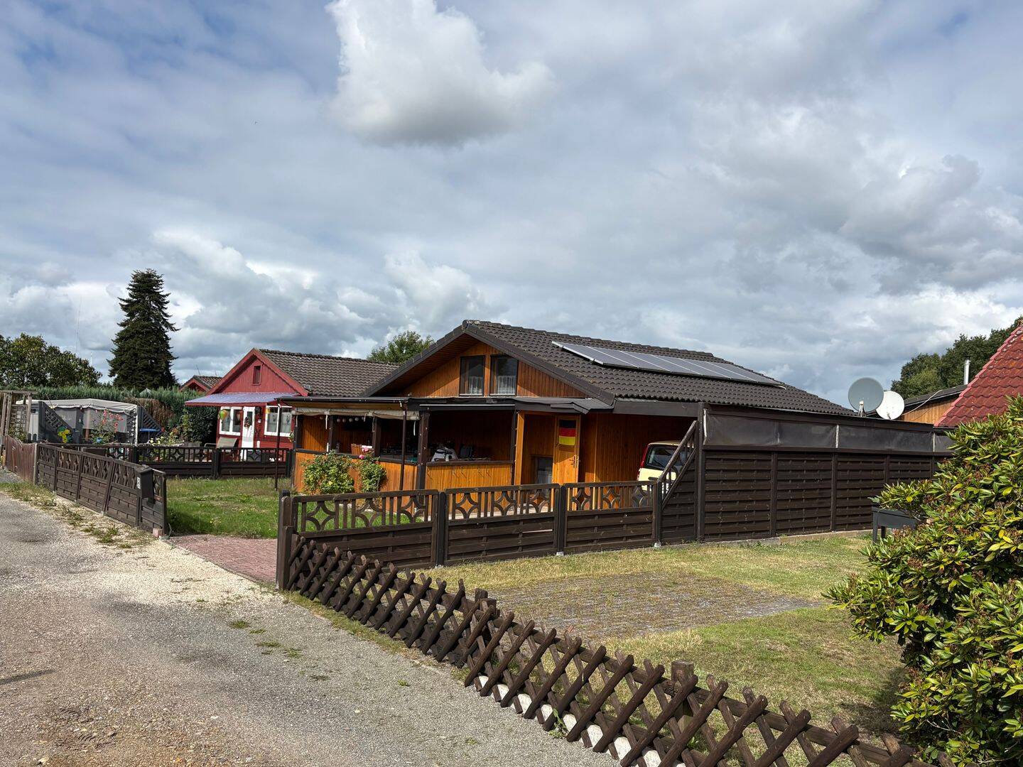 Wohnen am Stedener See – charmantes Haus mit überdachter Terrasse und viel Platz, 27729 Holste