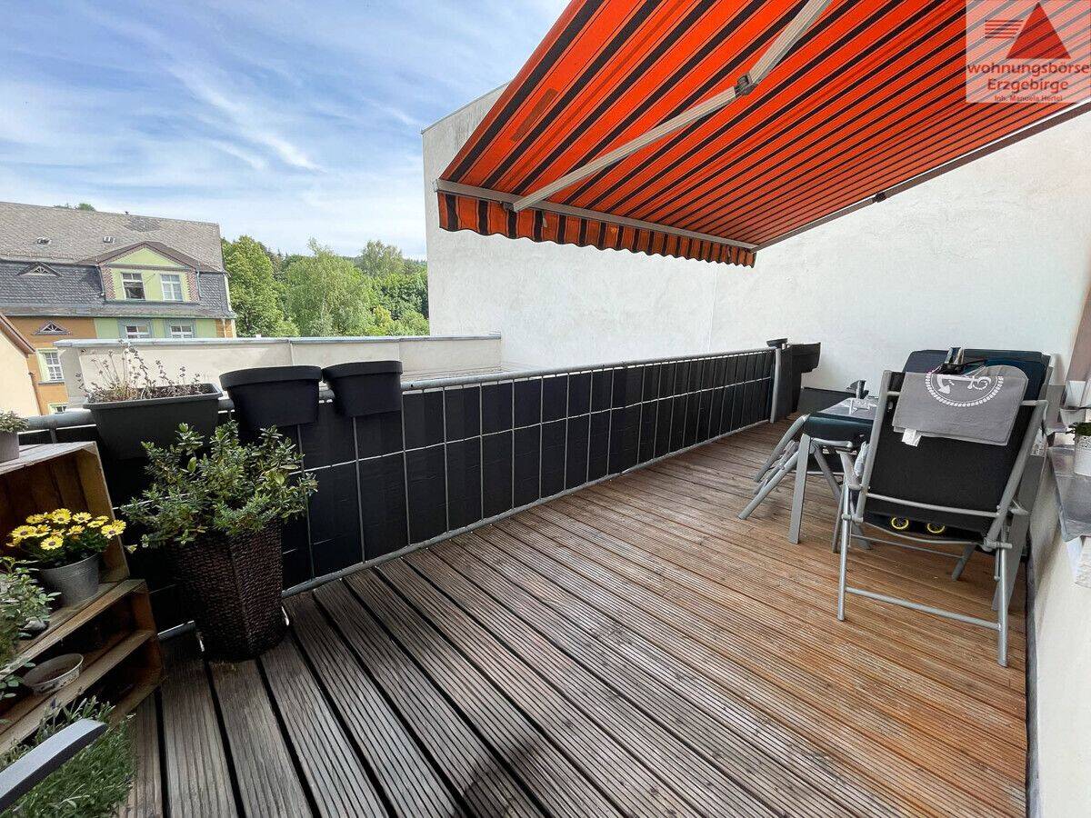Traumhafte Altbauwohnung mit großem Balkon im Herzen von Lößnitz, 8294 Lößnitz