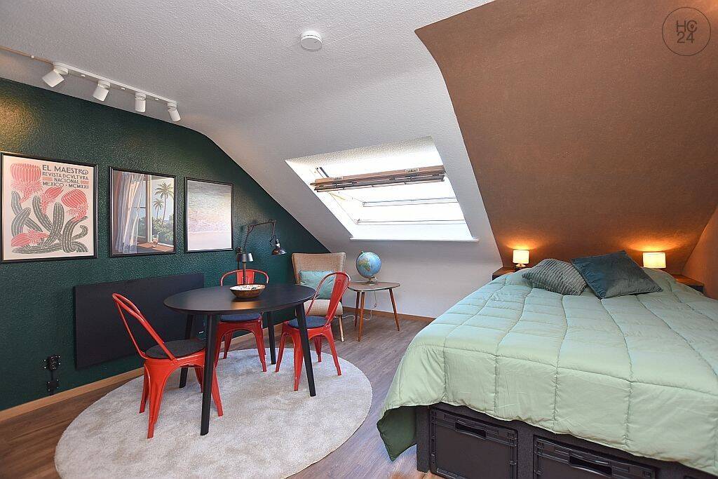 Kernsaniertes und modern möbliertes Apartment in zentraler Lage in Stuttgart Mitte, 70190 Stuttgart (Mitte Ost)