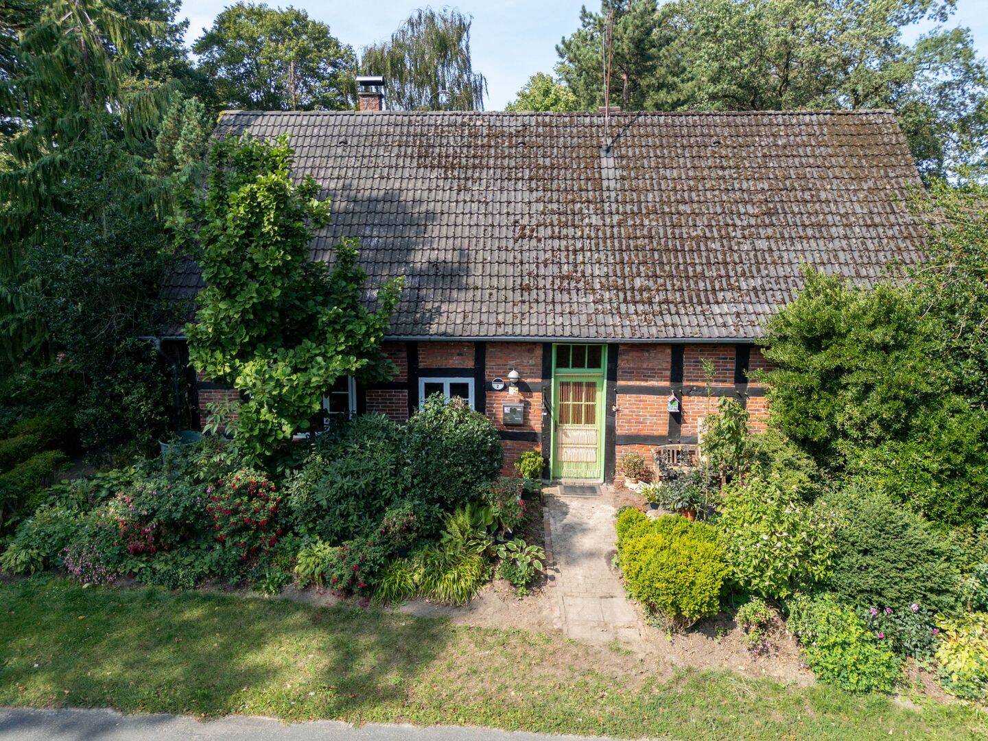 Ein Paradies für Naturliebhaber: Geschichtsträchtiges Fachwerkhaus — 5 Zimmer und ein beeindruckender Garten; tolles Grundstück mit über 2.200 m2!, 49406 Drentwede