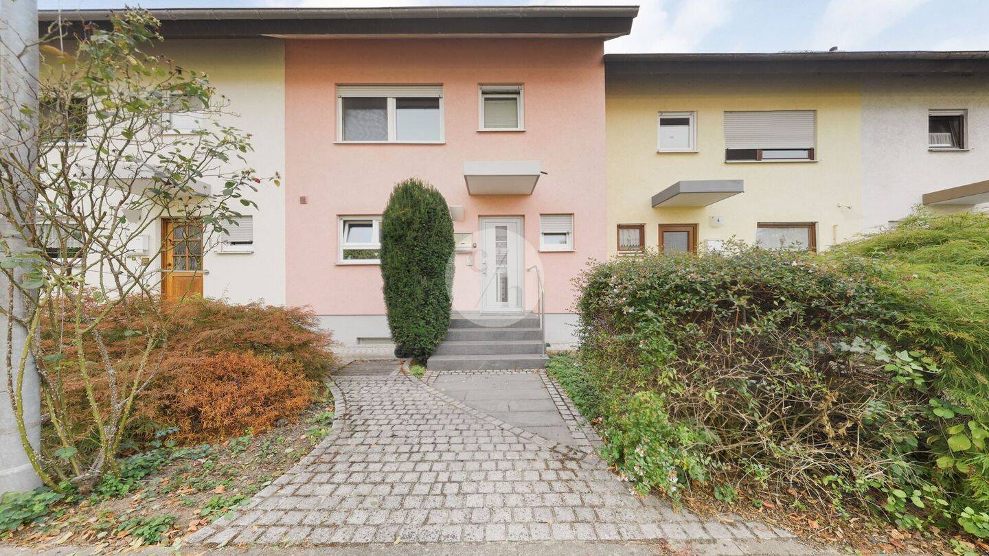 Familienfreundliches Reihenmittelhaus mit Terrasse und Garten in ruhiger Lage von Bahlingen zur Miete, 79353 Bahlingen am Kaiserstuhl