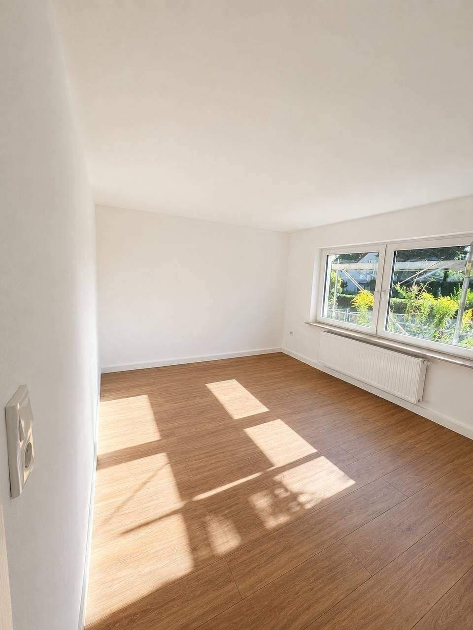 Zwei Etagen für Familien mit Platzbedarf ++ Sanierte Doppelhaushälfte in Mockau, 4357 Leipzig (Mockau-Nord Mockau-Süd Schönefeld-Abtnaundorf)