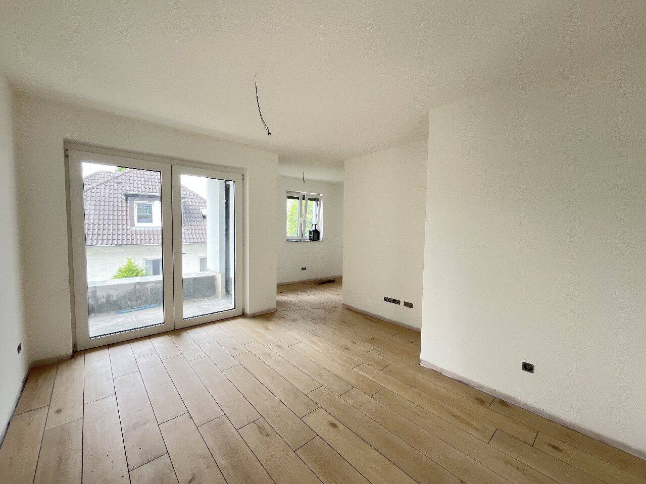 Charmante 2-Zimmer-Wohnung mit offenem Wohnbereich und Einbauküche im 1. OG, 33100 Paderborn