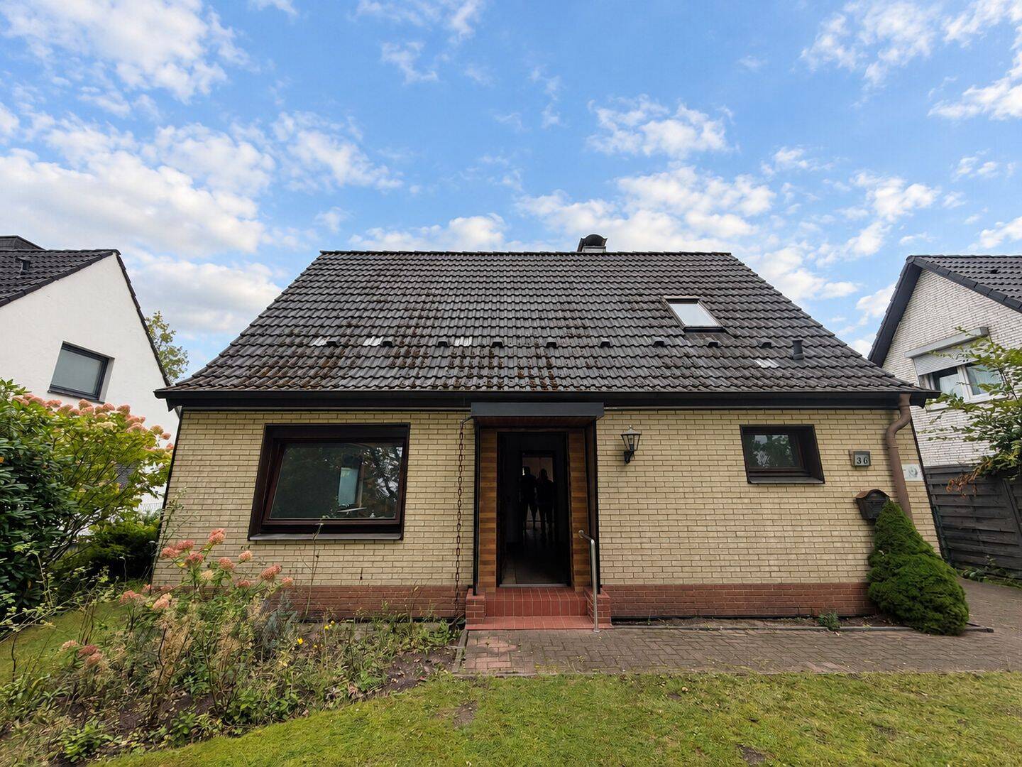 Freistehendes Einfamilienhaus mit sonnigem Westgarten in Ammersbek, 22949 Ammersbek