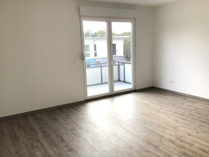 Schöner Wohnen: 3-Zimmer-Wohnung mit Fußbodenheizung, 33689 Bielefeld (Dalbke Sennestadt)