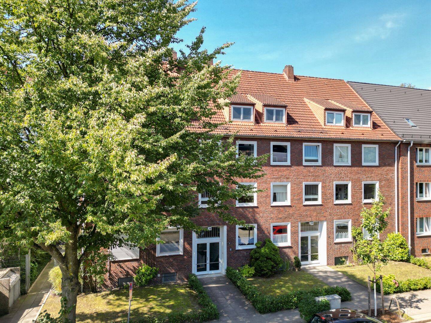 Modernisierte 2-Zimmer-Wohnung mit Balkon zwischen Außenalster und Stadtpark!, 22083 Hamburg (Hamburg-Nord Barmbek-Süd)