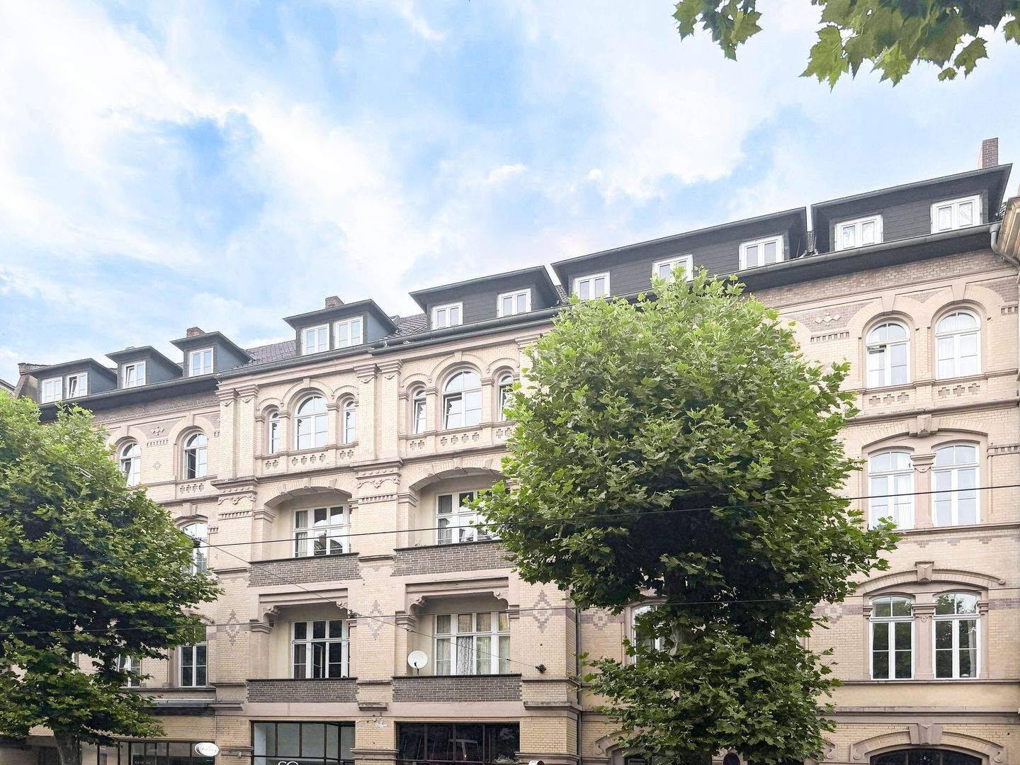 Vorderer Westen: Geräumige 3 Zimmer Wohnung mit großem Balkon, 34119 Kassel (Mitte West)