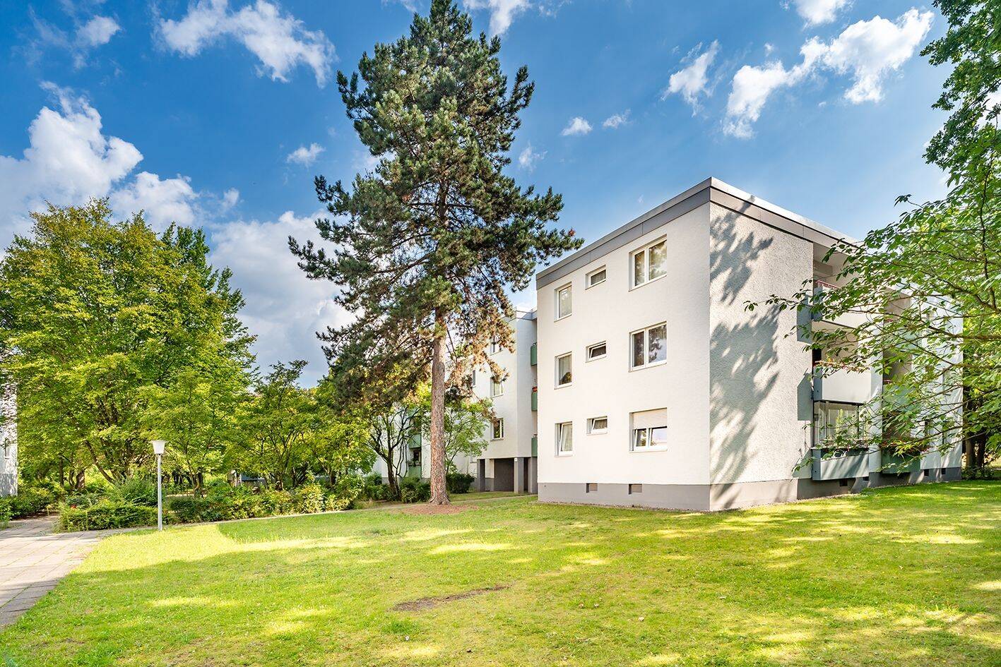 Wohnen im Grünen: 2-Zimmer-Wohnung mit Balkon in der Gropiusstadt, 12353 Berlin (Neukölln Buckow Gropiusstadt Kolonie Grüner Stern Rudow)