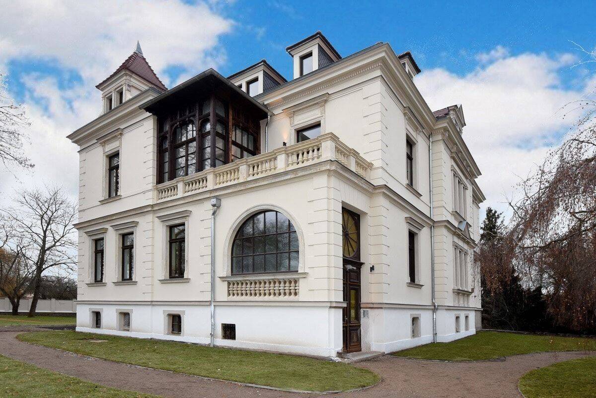 Edel! + Wohnen in der Villa + DG mit Parkett + Kamin + Dachloggia + Fußbodenheizung + tolles Bad, 4159 Leipzig (Lützschena-Stahmeln Möckern Wahren)