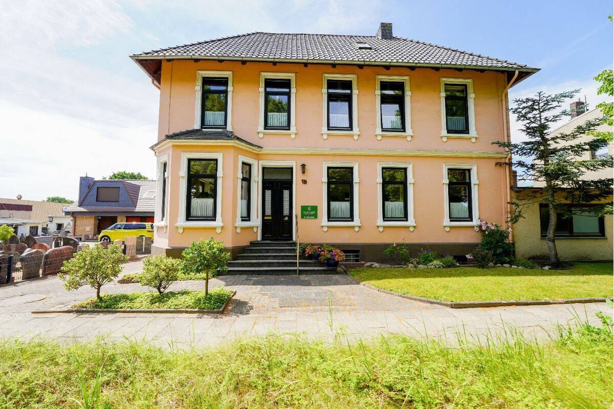 Immobilie mit Altbaucharme – Garage / gepflegter Garten in zentraler Lage, 27574 Bremerhaven (Geestemünde Schiffdorferdamm Surheide)