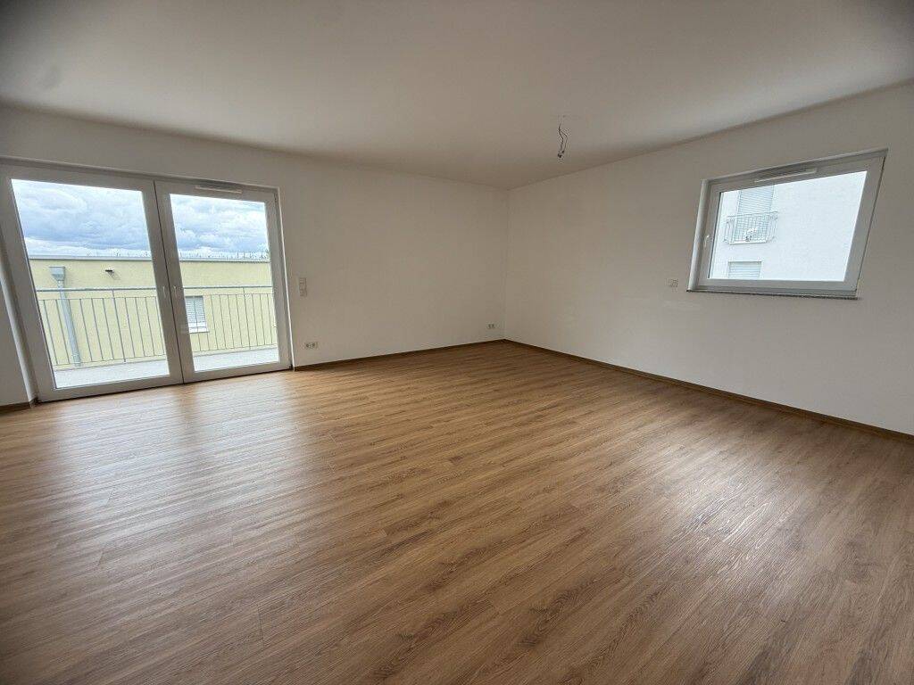 Schöne 2 Zimmerwohnung mit Balkon in moderner Wohnanlage, Warburgring 83 (PLZ 66424), 66424 Homburg