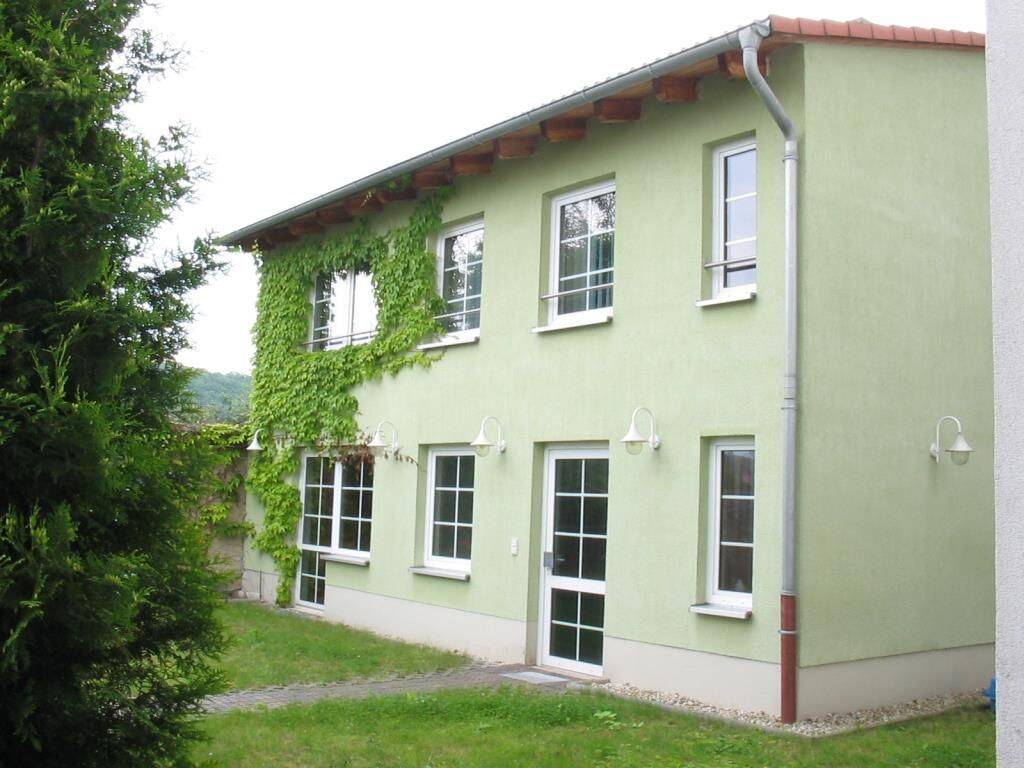 Kleines Hinterhaus auf 2 Etagen m. Grünfläche in Gera-Zwötzen!, 7551 Gera