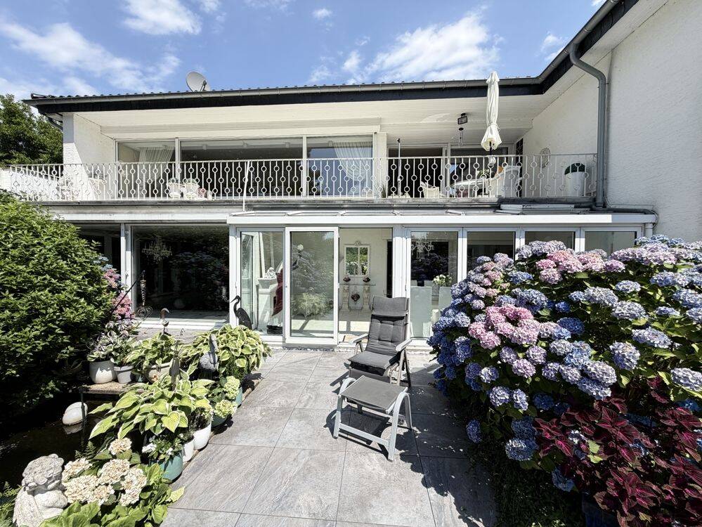 Exklusives, freistehendes Einfamilienhaus in begehrter Bestlage von Remscheid-Reinshagen-Küppelstein, 42857 Remscheid (Innen Nord Süd West)