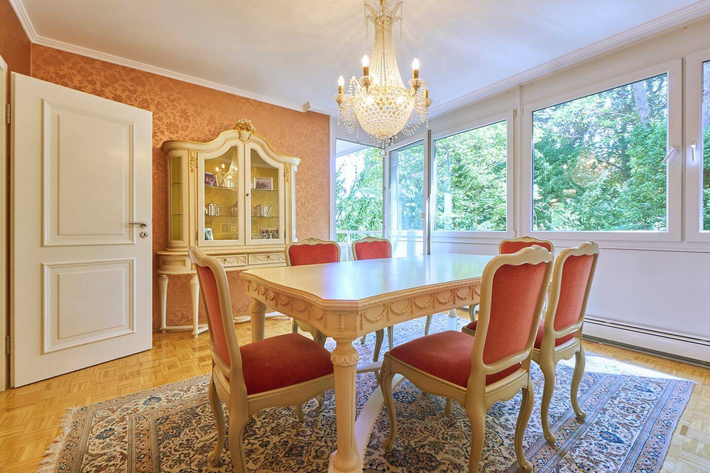 WERTORIA: Stilvolle 4-Zimmer-Wohnung in grüner Villenlage von Neuhausen-Nymphenburg, 80639 München (Laim Neuhausen-Nymphenburg)