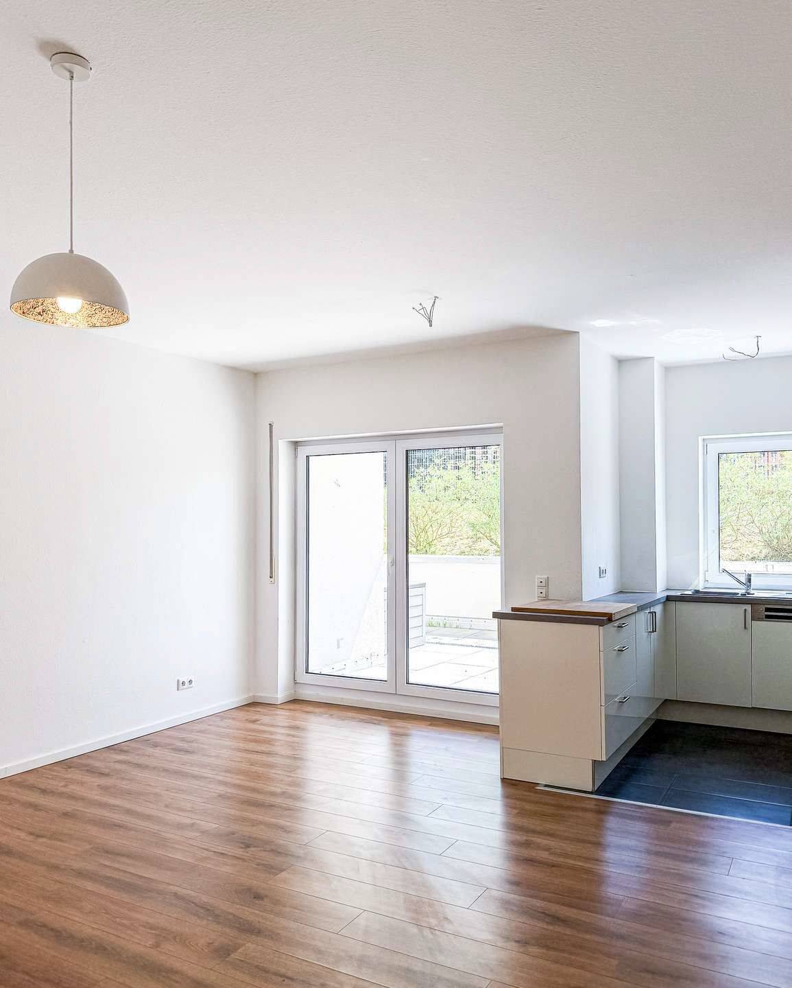 Neuwertige 3-Zimmer-Wohnung barrierefrei mit Tiefgaragen-& Außenstellplatz, 97828 Marktheidenfeld
