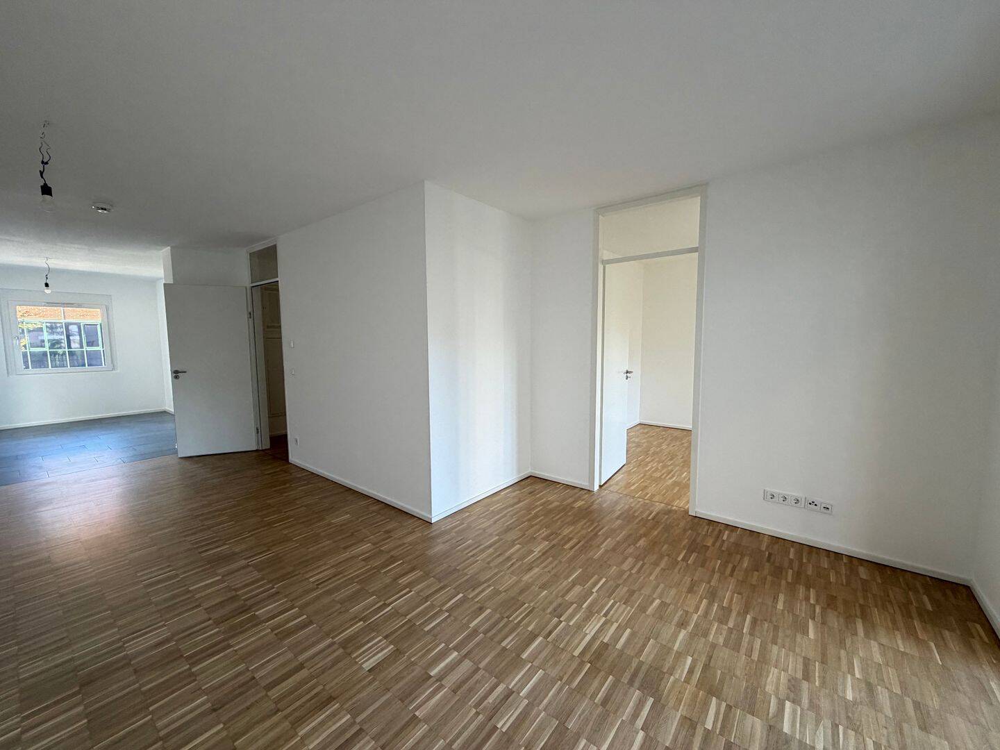 Helle 3-Zimmer Wohnung mit Loggia und Terrasse, 90491 Nürnberg