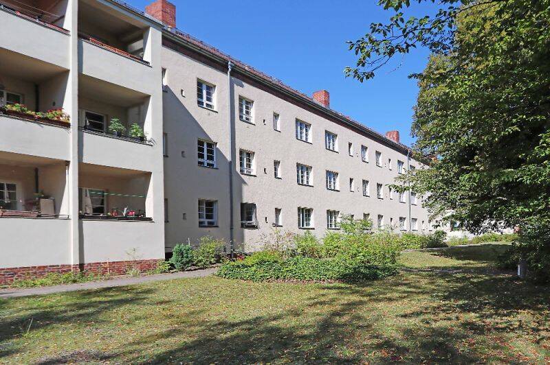 Zentrale, altersgerechte 3 Zimmer Wohnung mit Balkon und Loggia!, 13509 Berlin (Reinickendorf)