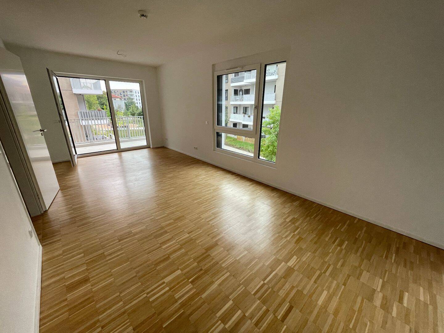 Moderne 5-Zimmer Wohnung mit Loggia und zwei Badezimmer, 90491 Nürnberg