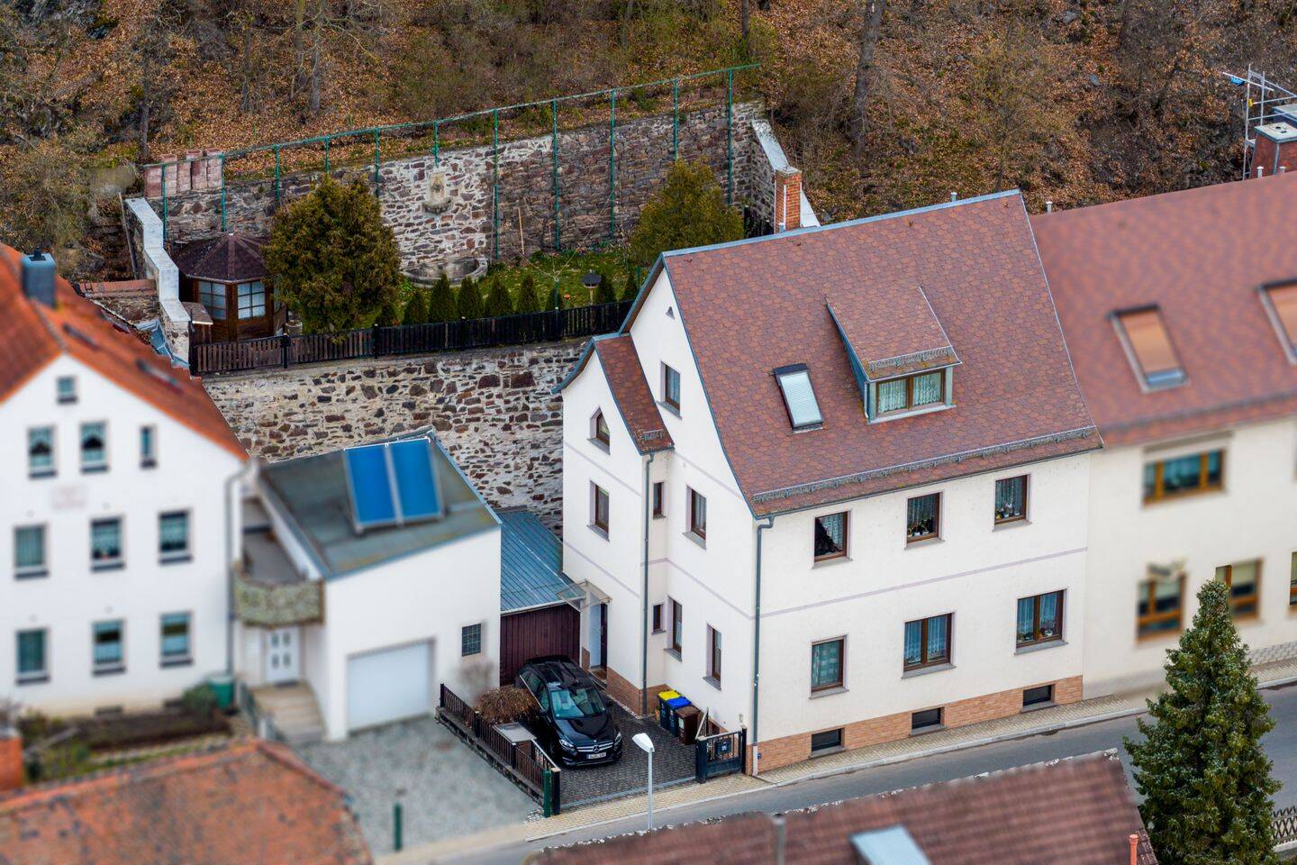 Charmantes Einfamilienhaus mit Substanz, Garage, Garten und Terrasse !, 7551 Gera