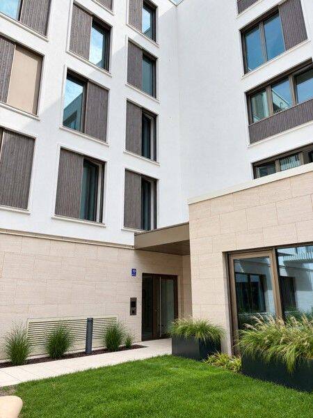 Schöne großzügige helle 4-Zimmerwohnung in Freiham, 81248 München (Aubing-Lochhausen-Langwied)